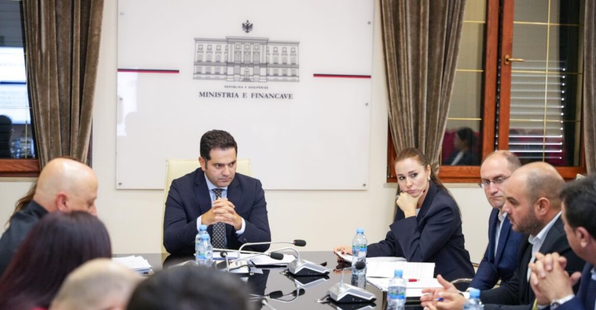Malaj: Nga 1 janari 2026 hyjnë në fuqi referencat e reja në rrethe dhe rivlerësimi për shtëpitë